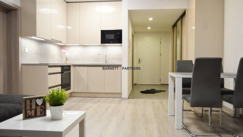 ADRID REAL RENT- CITYPARK RUZINOV (C11): ELEGANCE & CHARM WITHIN REACH